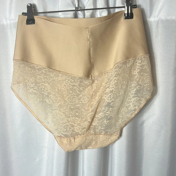 Maidenform Pantie - Picture 3 of 4